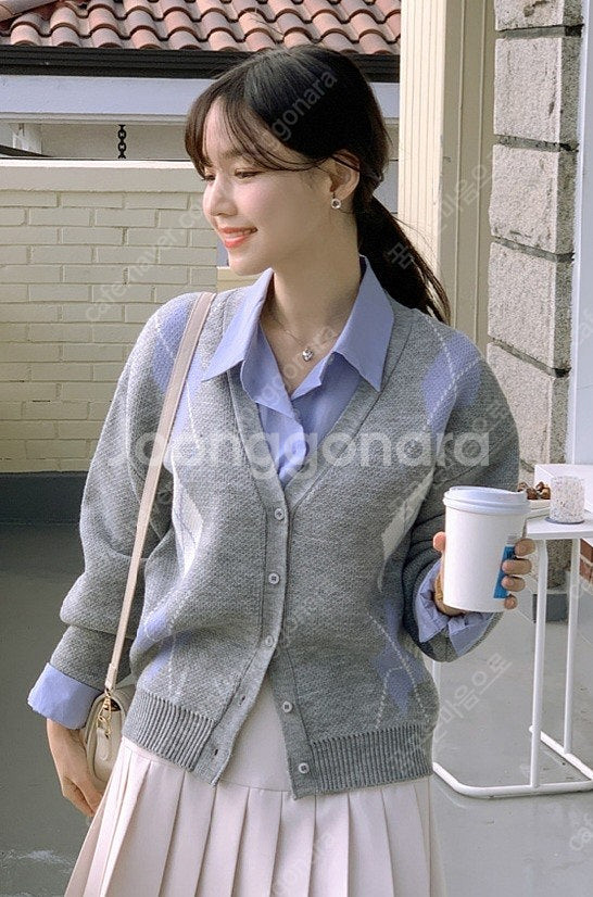 아뜨랑스 아가일 브이넥 가디건 아이보리--0