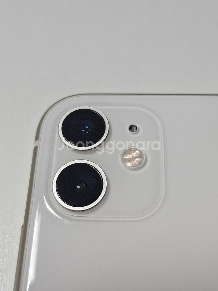 아이폰 11 64GB 화이트 배터리 91% 판매합니다--2