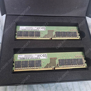 삼성 DDR4 32GB (16×2) 3200MHZ