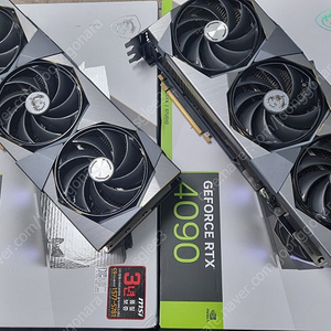 RTX 4090 슈프림 X 2대 판매합니다.