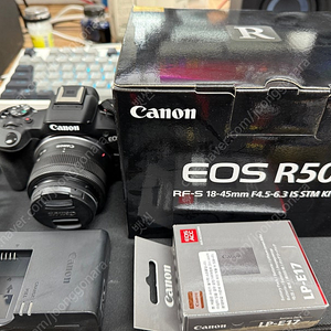 캐논 R50 RF-S 18-45MM 판매합니다.