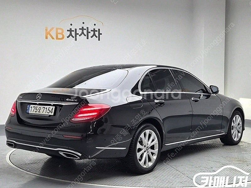 [벤츠]E-클래스 W213 E220d 4MATIC 익스...--3