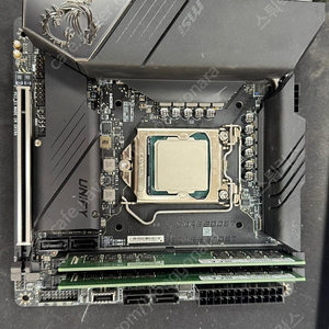 i7-10700k(정품) Z490i Unify 유니파이, 삼성DDR4 16G x 2 팝니다