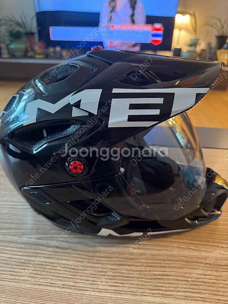 MET 패러슈트 헬멧 M사이즈--0