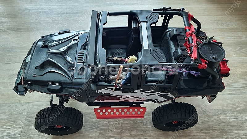 A급 SCX10-3 커스텀 루비콘 팝니다.--0