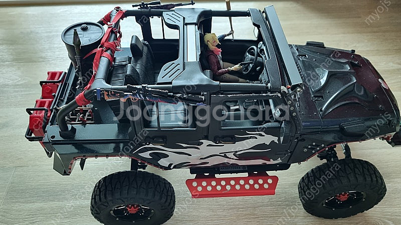 A급 SCX10-3 커스텀 루비콘 팝니다.--5