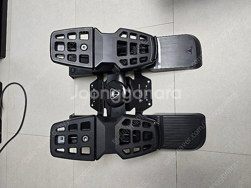 터틀비치 벨로시티원 러더--0