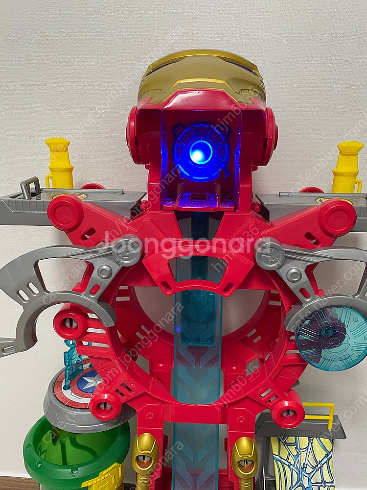 슈퍼히어로 아이언맨본부, 오토바이&피규어 3개--2