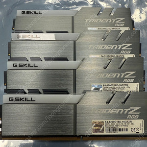 G.Skill DDR4-3200 8G*4개 판매합니다.