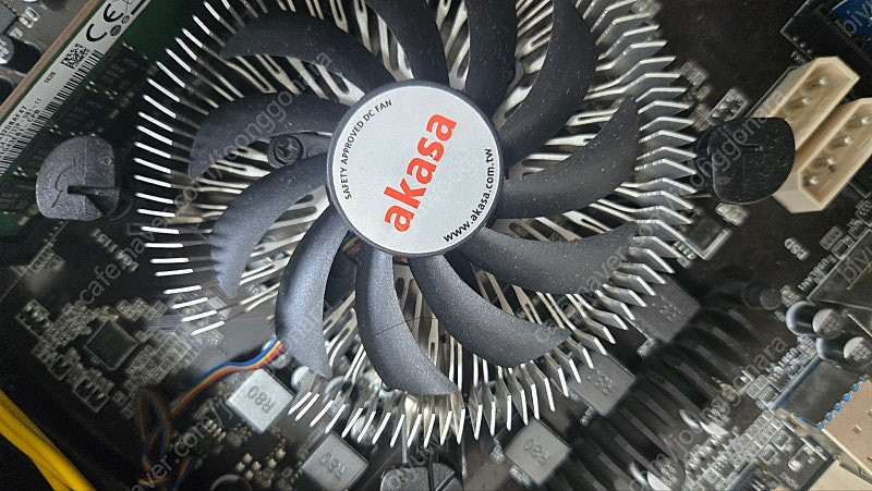 채굴기 12way 반본체 (cpu + ram + 파워 + 라이저카드 ) 셋트 3개 판매--1