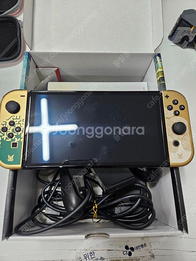 닌텐도 스위치 oled 젤다에디션 팝니다--1
