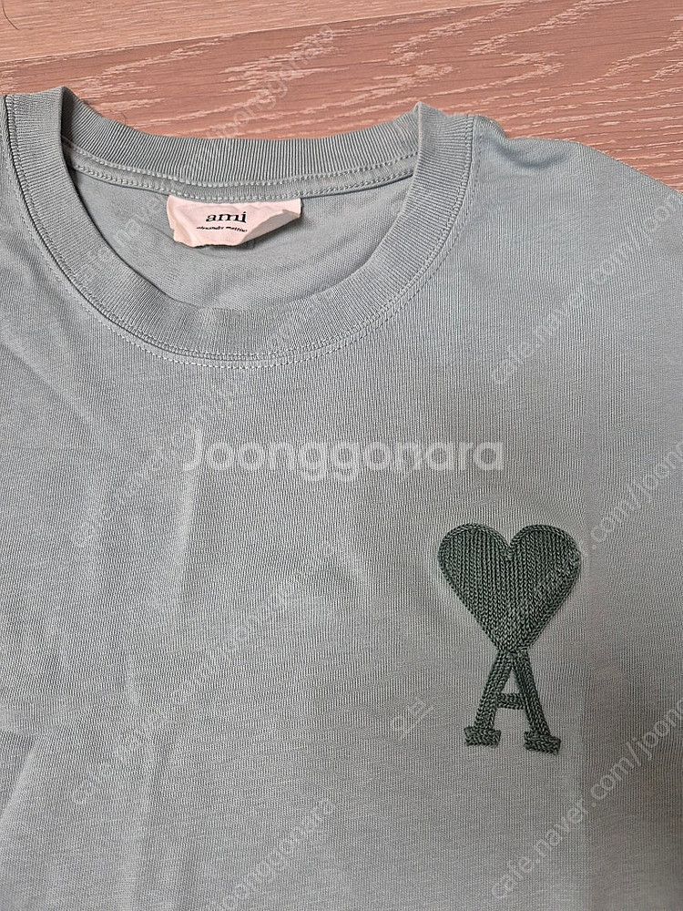 아미 반팔티셔츠 판매합니다.--1