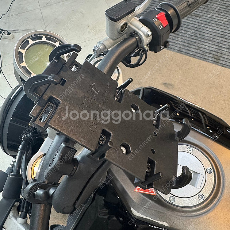 [중고] 포밸브 클래식 21년식 힙스터125ABS 보증...--8