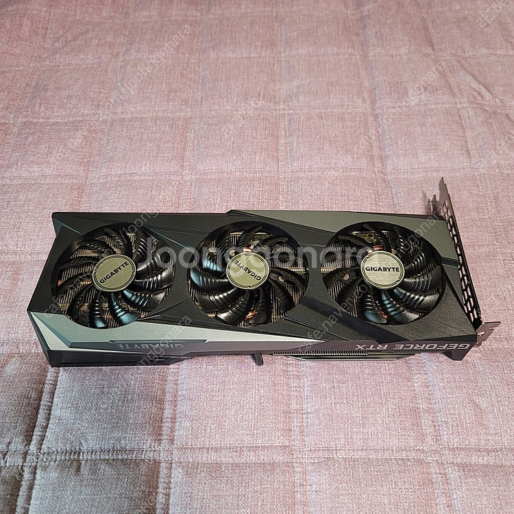 기가바이트 3060ti 8GB 3팬--1