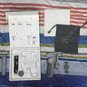 DJI 오즈모 모바일 4 OM4 SE 판매합니다.