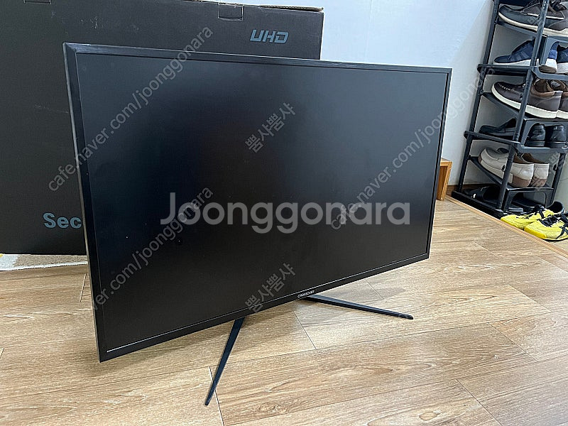 크로스오버 uhd 325AR5 32인치 해--1