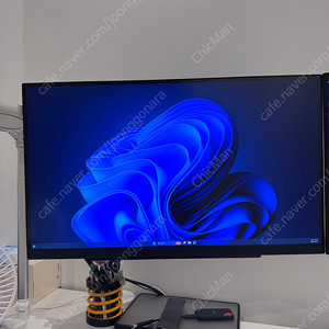 LG 울트라기어 게이밍 모니터 27GR75Q 1대 판매합니다. QHD,165Hz,1ms(gtg)