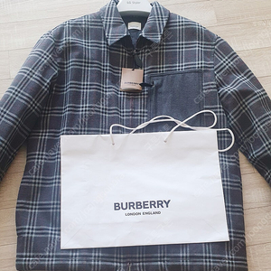 버버리 BURBERRY 23SS 체크오버셔츠 M(105)