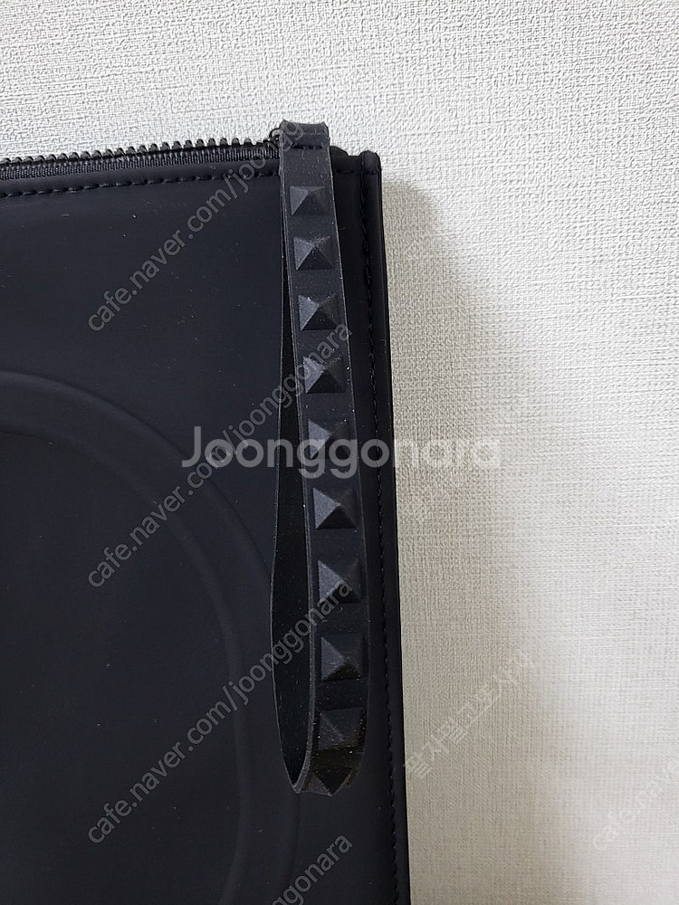 정품) 새상품 발렌티노 빅 블랙 파우치 (코스메틱)--1