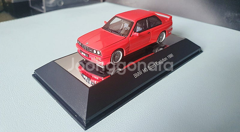1:43 다이캐스트 오토아트 밀레니엄 BMW M3 19...--1