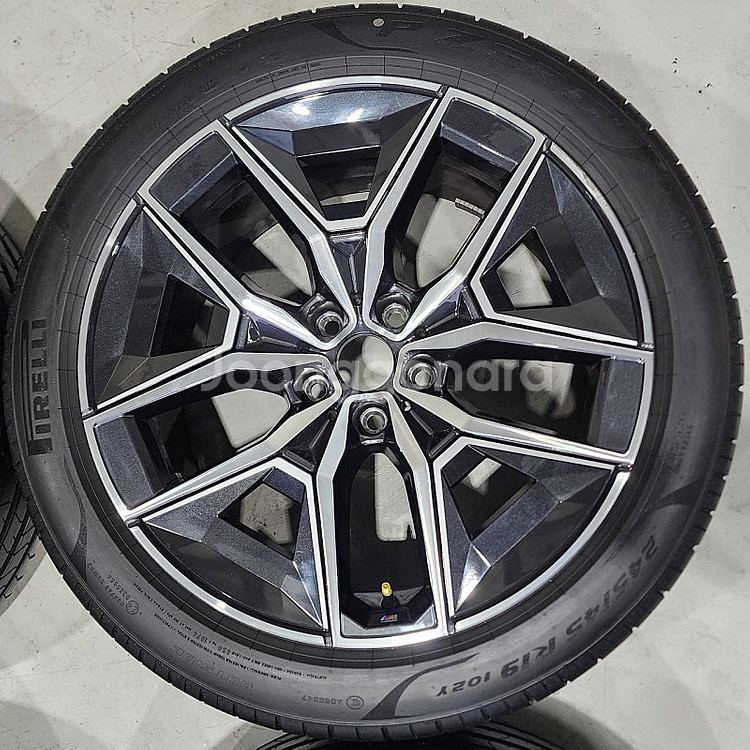 ☆판매☆ BMW G60 936m 5시리즈 19인치 휠타...--2