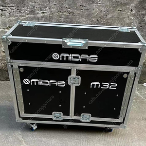 M32 LIVE 랙케이스