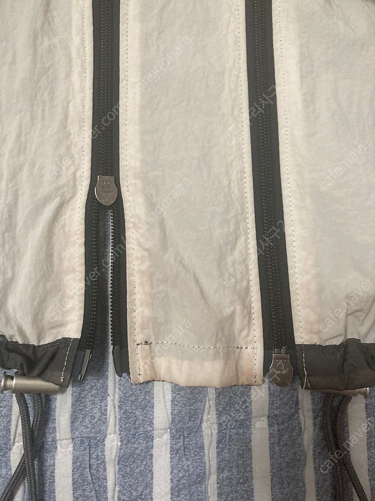 이에이 블랜드 바람막이라지팔아여--6