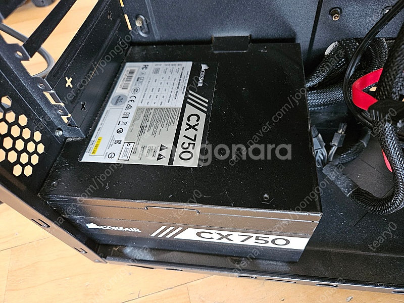 커세어 CX750 750W 브론즈 파워서플라이 팝니다....--0
