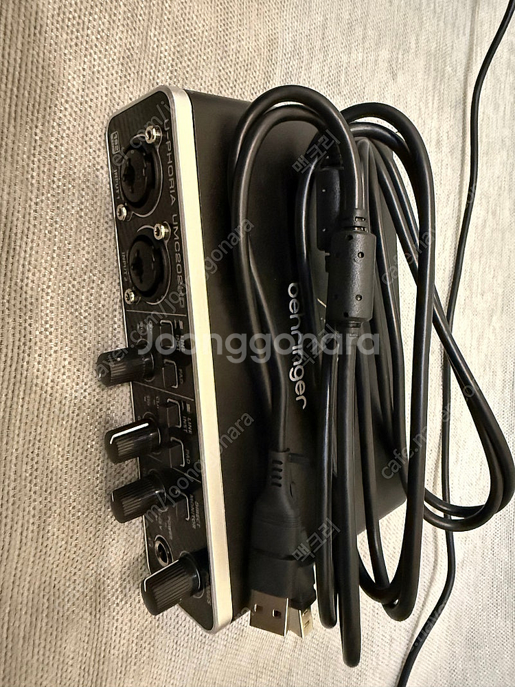 베링거 umc202hd 오디오인터페이스--0