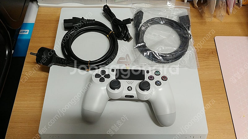 플레이스테이션4 프로 PS4 PRO 7117b 판매합니...--3