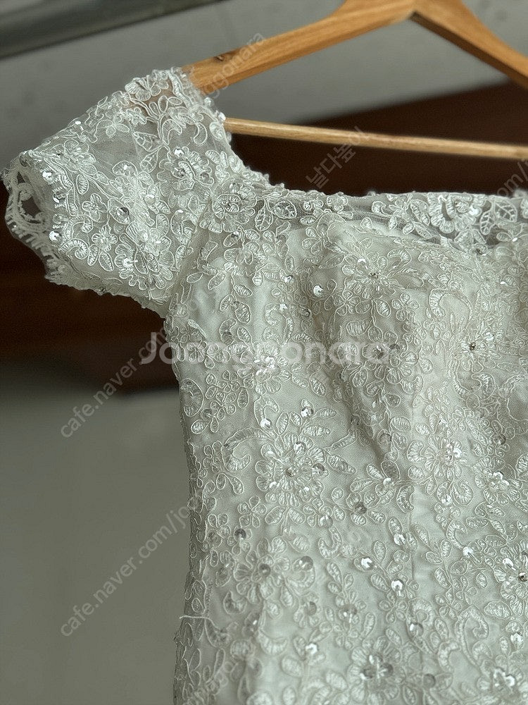 웨딩드레스 , 아기옷 팝니다.--2