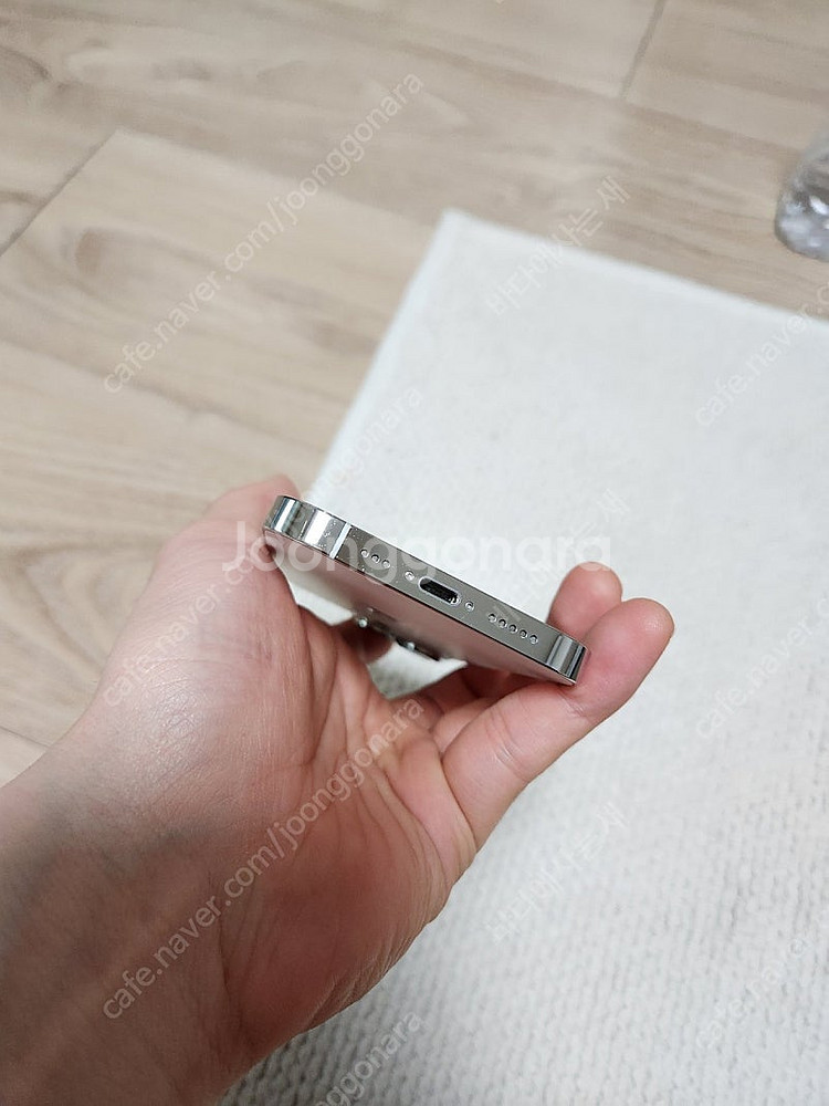 아이폰 13pro 256g 화이트 판매합니다~--3