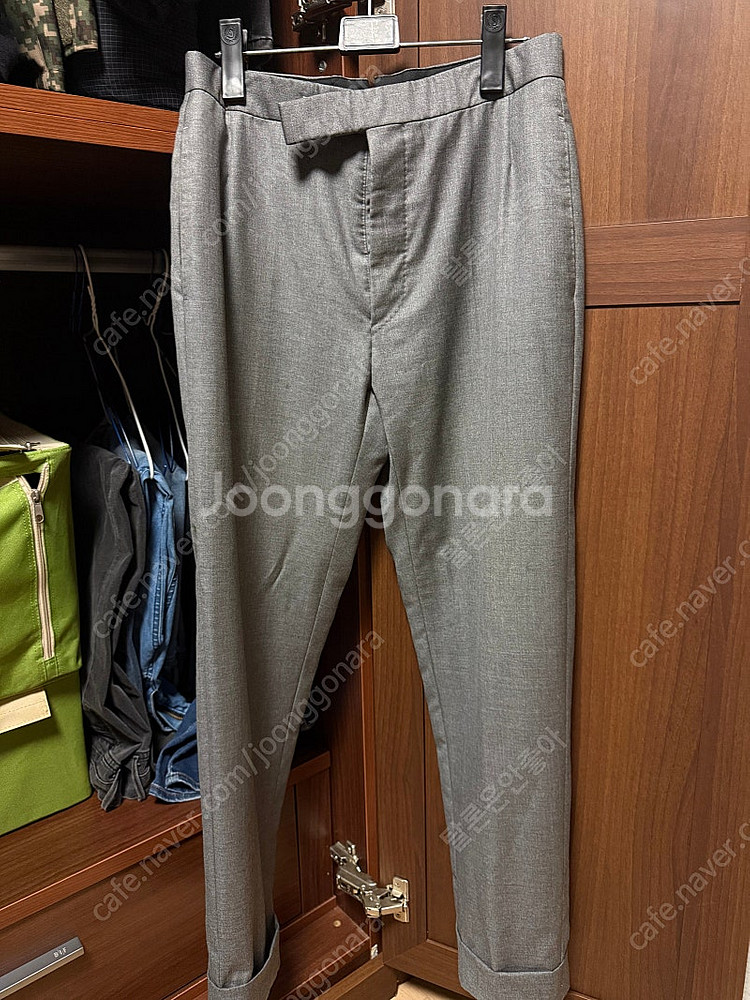 톰브라운 클래식핏 슬랙스 미드그레이 0--0