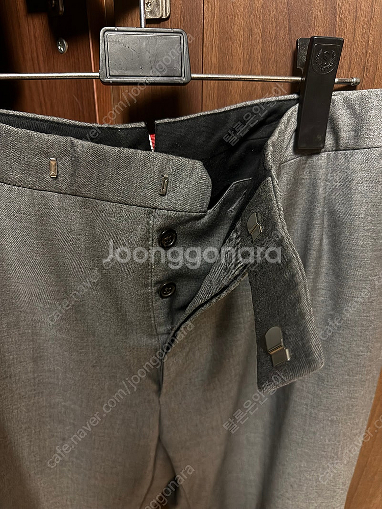 톰브라운 클래식핏 슬랙스 미드그레이 0--1