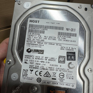 4TB HDN726040ALE614 2ea 판매합니다.