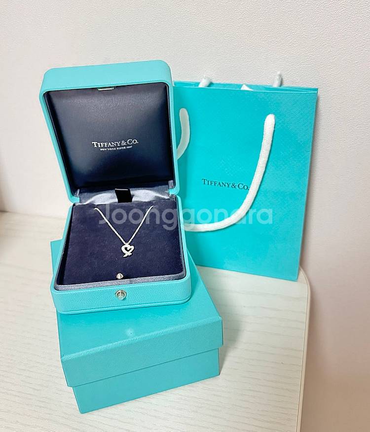 티파니앤코 러빙 하트 펜던트 목걸이 18k 화이트골드--1