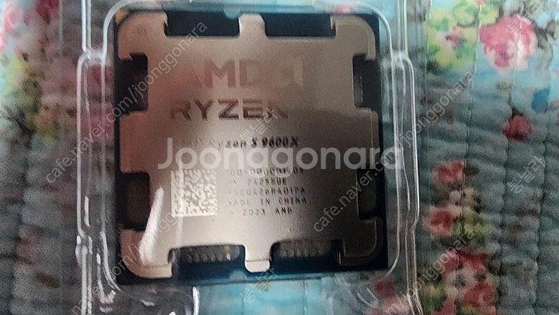 직구한 amd cpu 9600x 팝니다 택포--1