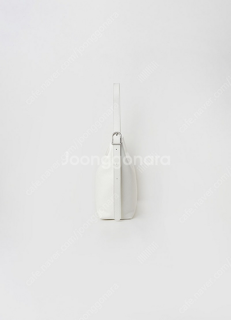 르베인 가방 Annus Hobo Bag white (타...--3