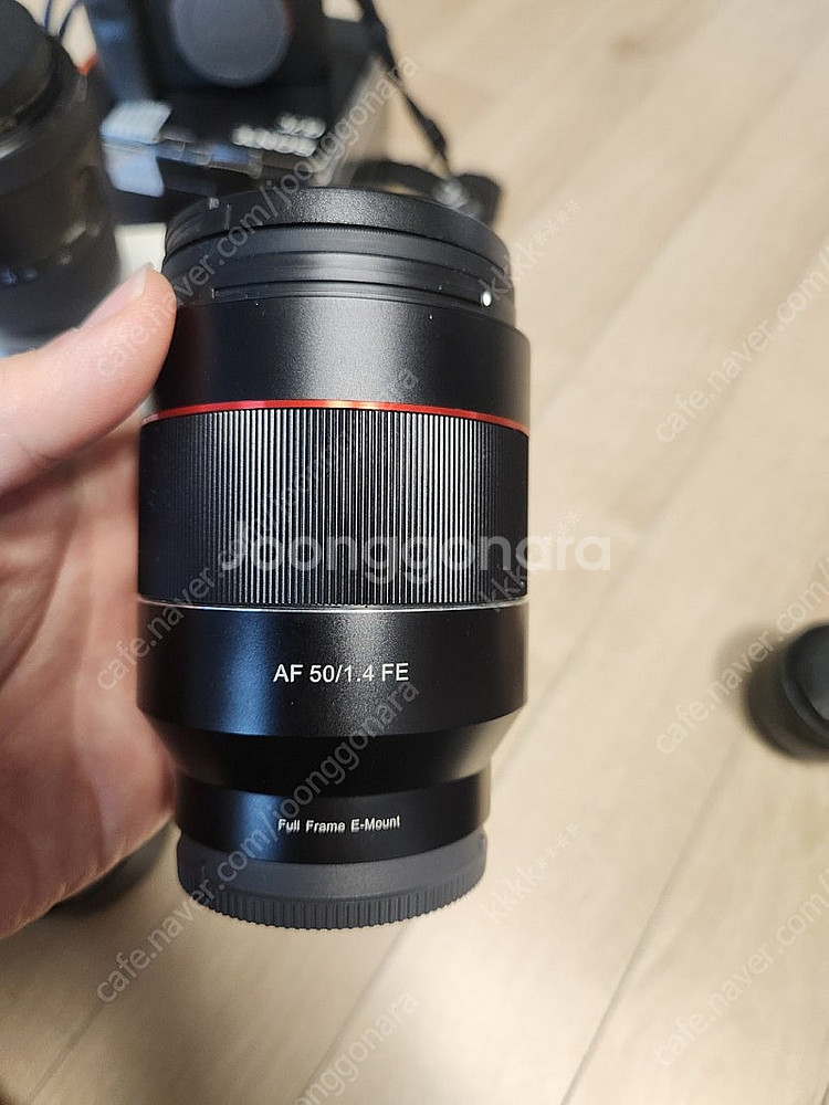 삼양 50mm 1.4 FE 1세대 팝니다. 50.4 F...--1