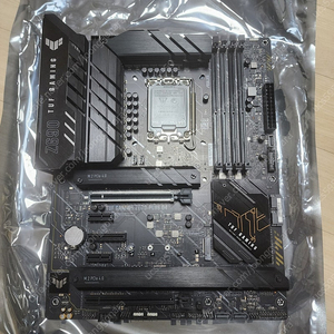 ASUS TUF GAMING Z690 DDR4 메인보드를 판매합니다