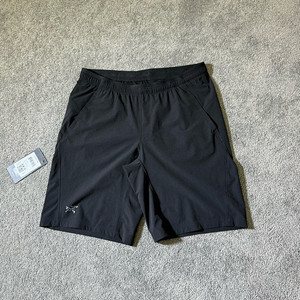 좌쓰 Arc'teryx Aptin Shorts 아크테릭스 앱틴 쇼츠 블랙, 그레이