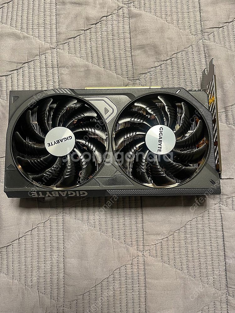 기가바이트 4060ti windforce oc d6 8...--0