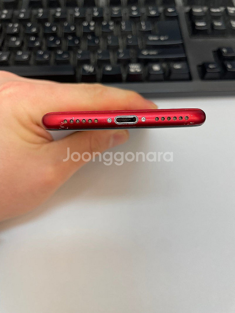 아이폰SE2 화이트 64GB 상태좋은 중고14만팝니다.--5
