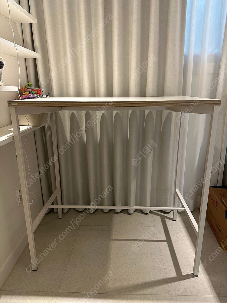 데스커 키높이 책상 스탠딩 테이블 이미지