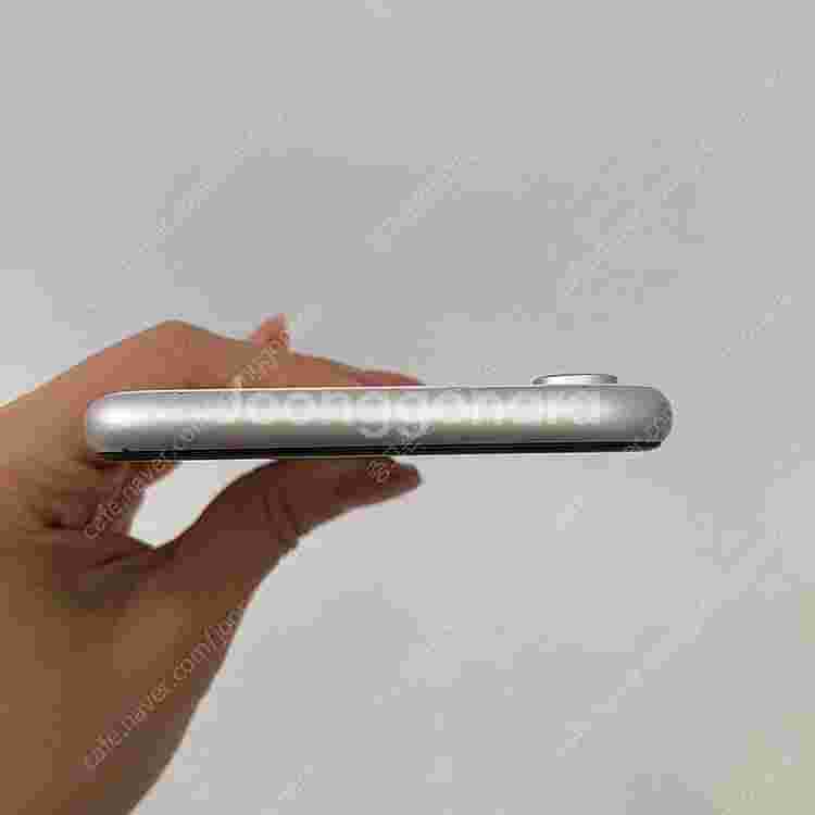 (양산중고폰) 73834 아이폰XR 화이트 64GB 판...--4