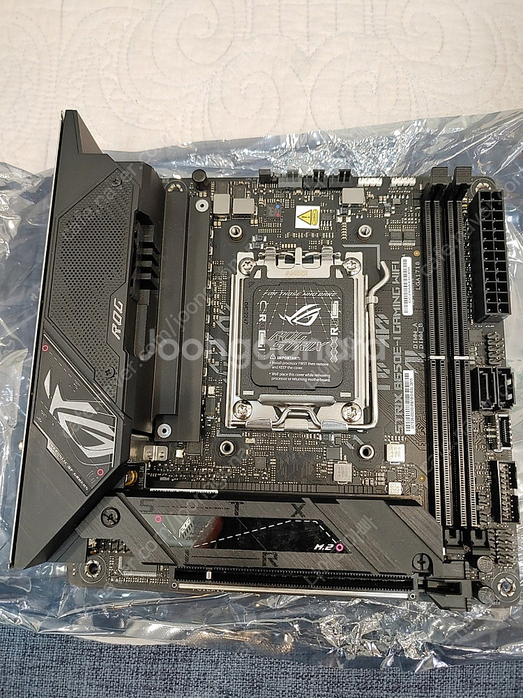 asus rog strict b650e-i wifi--0