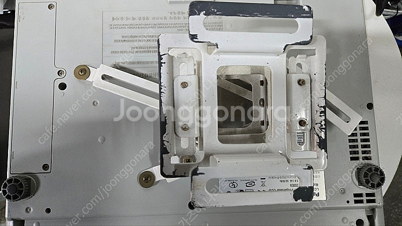 빔프로젝터 파나소닉 pt-f200ea 팔아봅니다--2