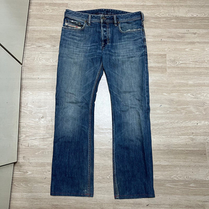 Diesel 디젤 남성 버튼플라이 워싱 데님 청바지 32