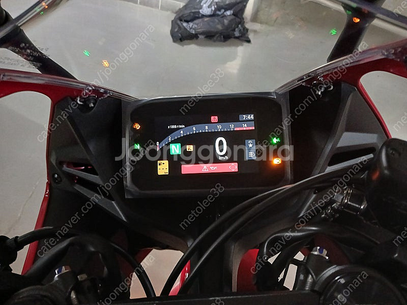 CBR650R 신차 서울 무주행 E클러치 모델--3