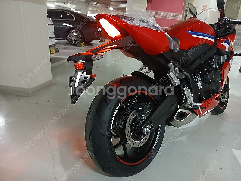 CBR650R 신차 서울 무주행 E클러치 모델--5